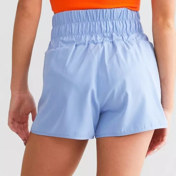New in Active Stretch Shorts Light Blue Size Large - Picture 2 of 10